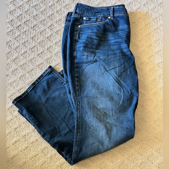 Torrid Mid Rise Slim Boot Jeans - Picture 1 of 2